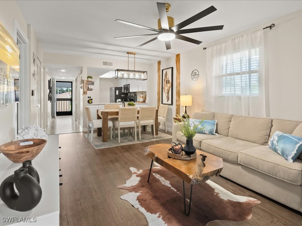 600 Neapolitan Way #225 Naples FL 34103 225080683 image7