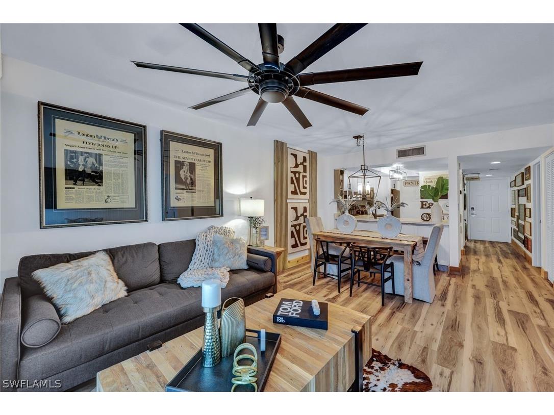 600 Neapolitan Way #243 Naples FL 34103 224043404 image1