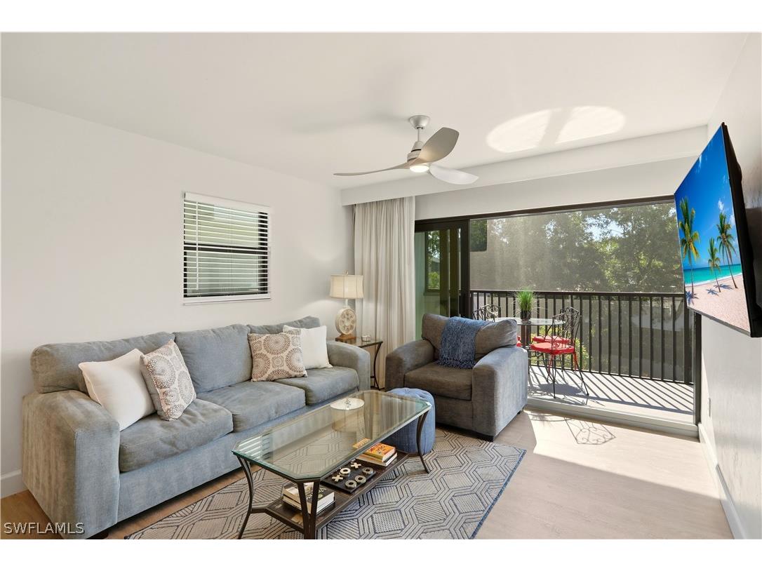 600 Neapolitan Way #254 Naples FL 34103 226012019 image1