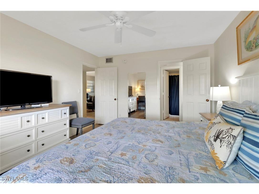 600 Neapolitan Way #345 Naples FL 34103 225043609 image24