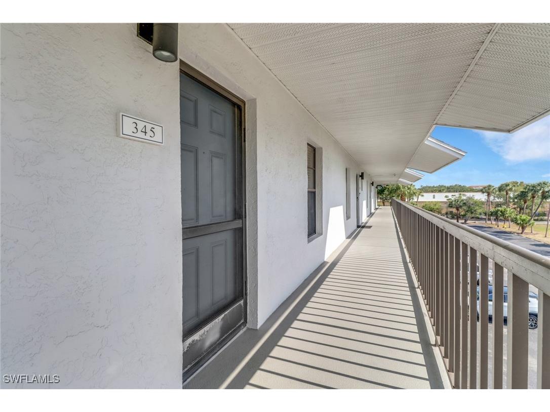 600 Neapolitan Way #345 Naples FL 34103 225043609 image3