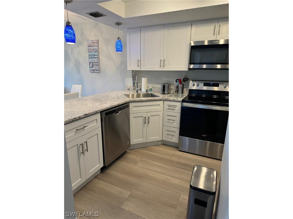 600 Neapolitan Way #351 Naples FL 34103 224017973 image1