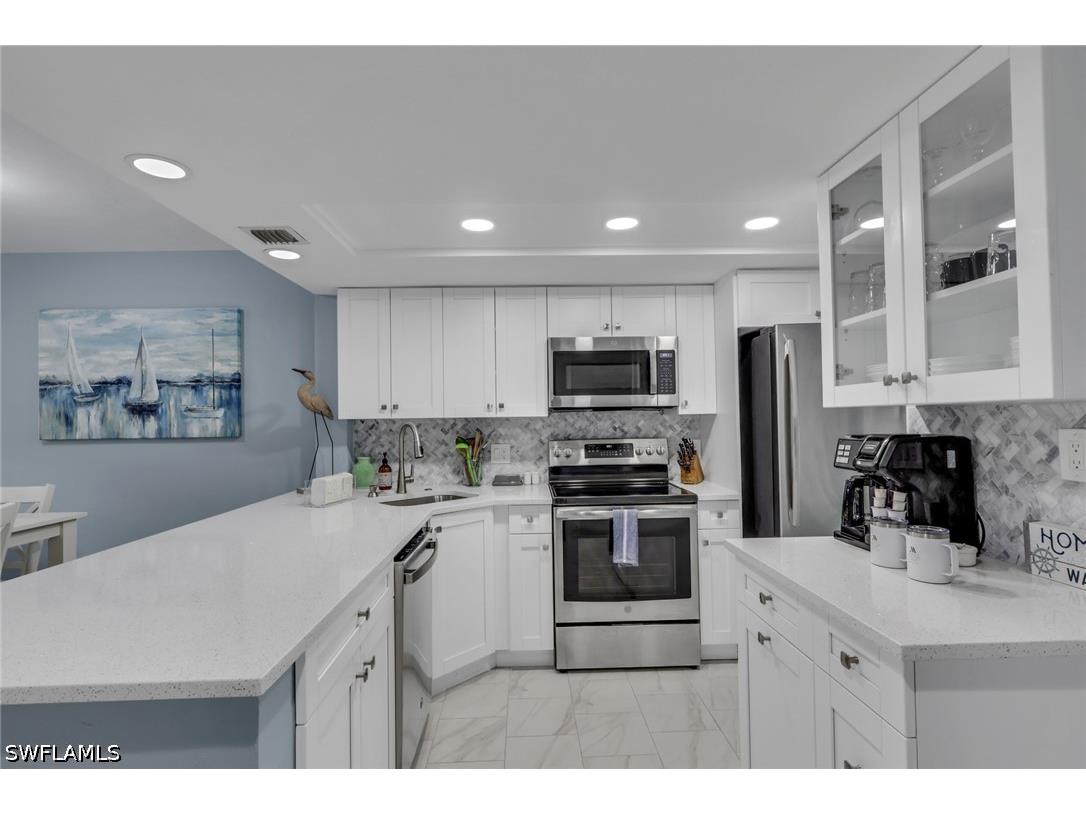 600 Neapolitan Way #357 Naples FL 34103 226015932 image4