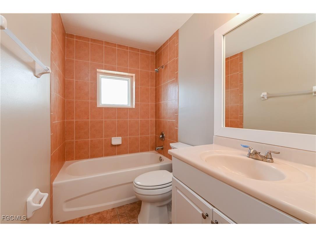 600 SW 18th Terrace Cape Coral FL 33991 2026003953 image8