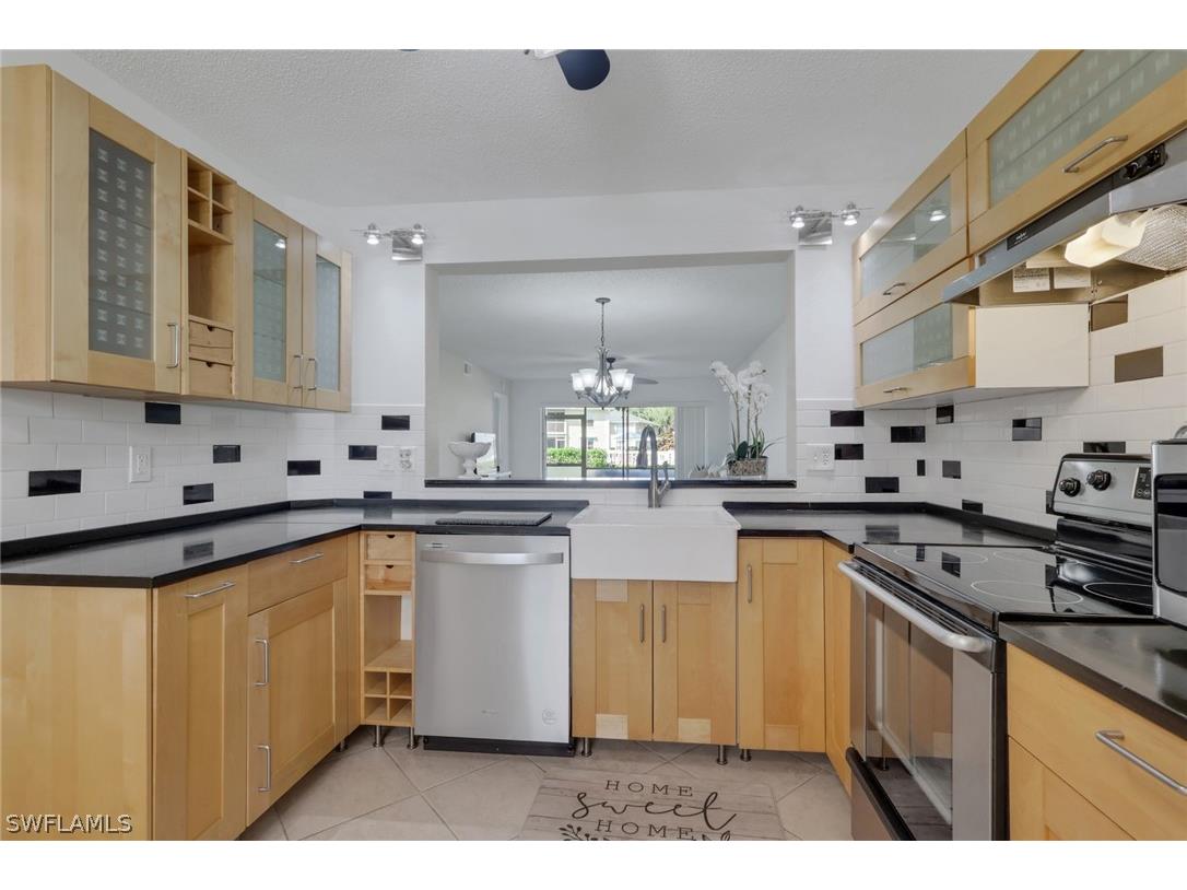 600 Squire Circle #103 Naples FL 34104 226005857 image1