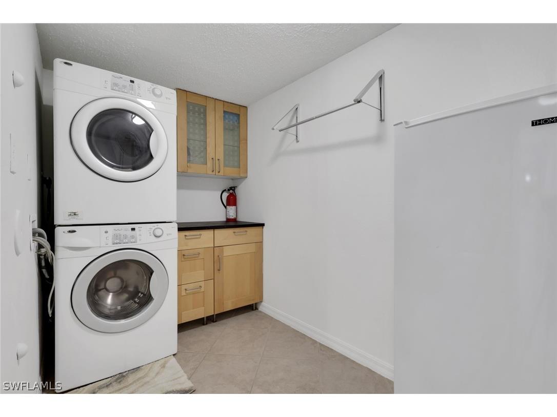 600 Squire Circle #103 Naples FL 34104 226005857 image12