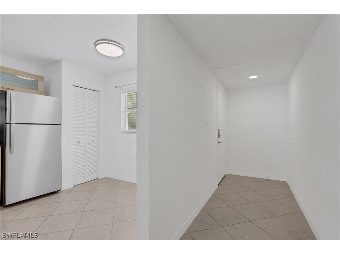 600 Squire Circle #103 Naples FL 34104 226005857 image16