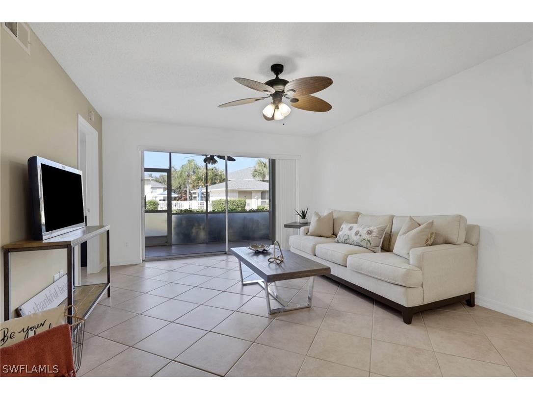 600 Squire Circle #103 Naples FL 34104 226005857 image2
