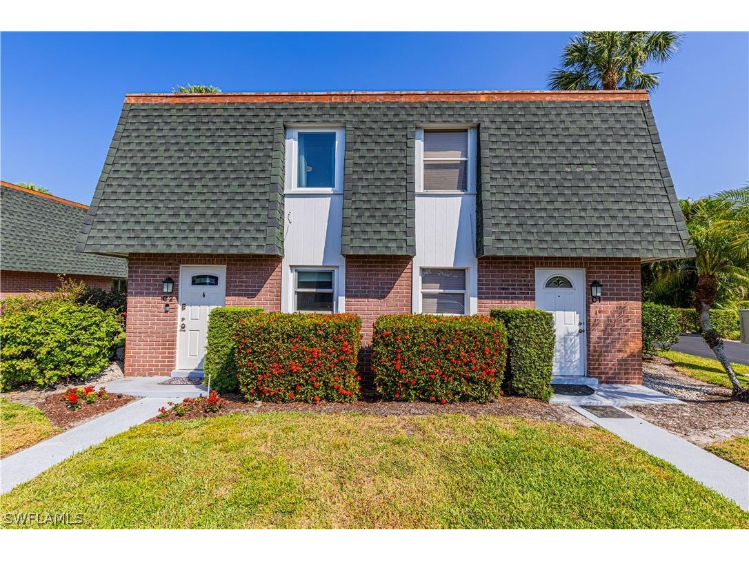 600 Valley Stream Drive #C2 Naples FL 34113 224041617 image1