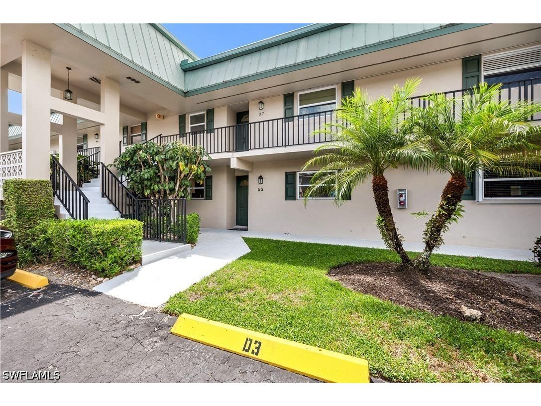 600 Valley Stream Drive #D3 Naples FL 34113 226019205 image1