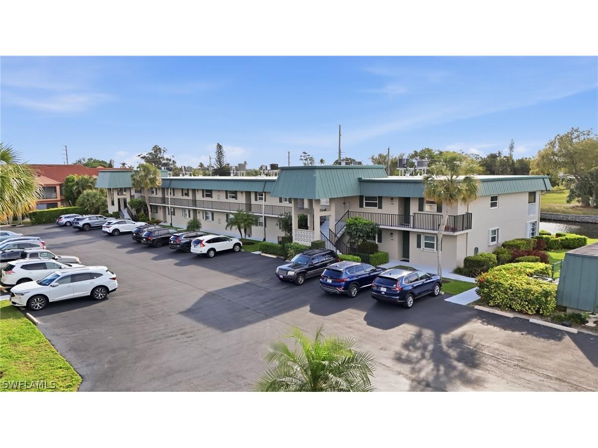 600 Valley Stream Drive #F9 Naples FL 34113 226012277 image4