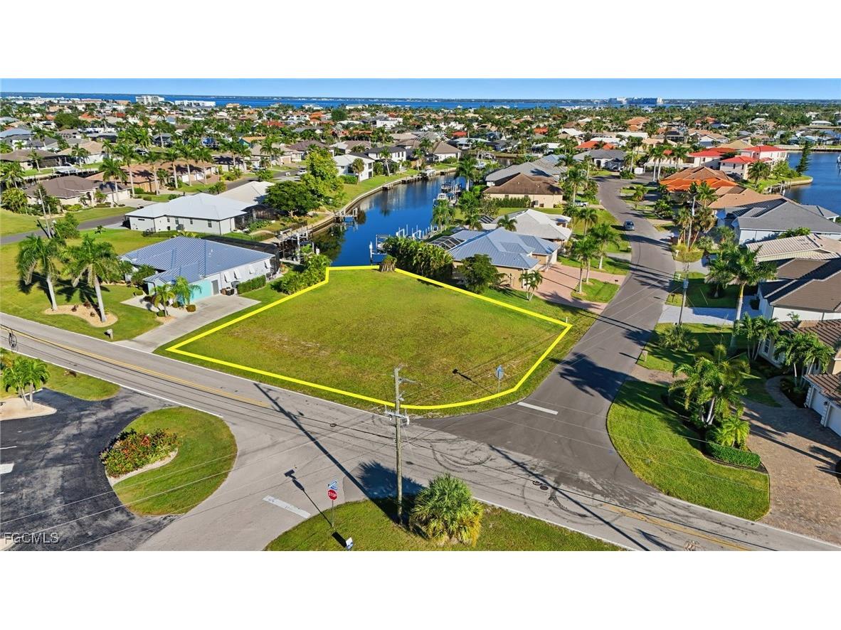 600 Via Tripoli Punta Gorda FL 33950 2025015849 image15