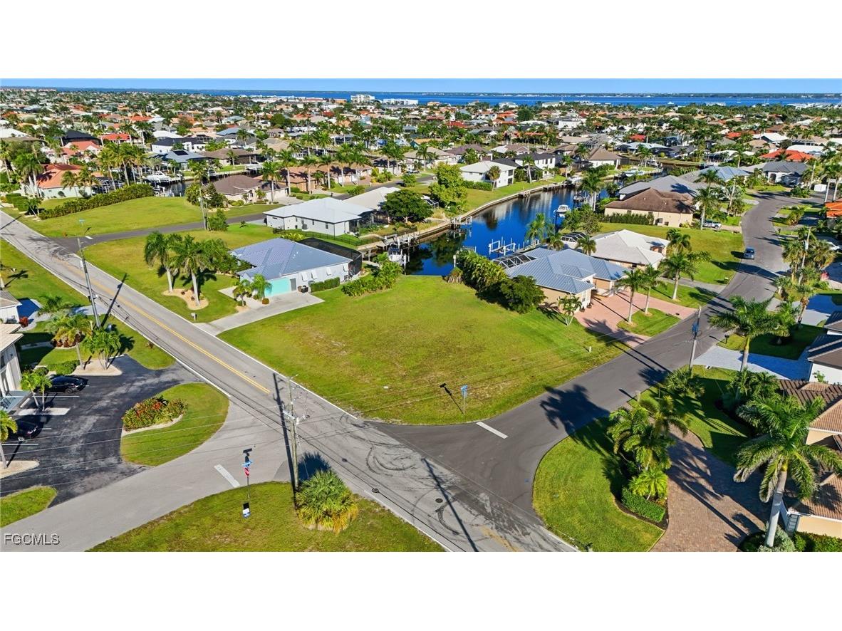 600 Via Tripoli Punta Gorda FL 33950 2025015849 image19