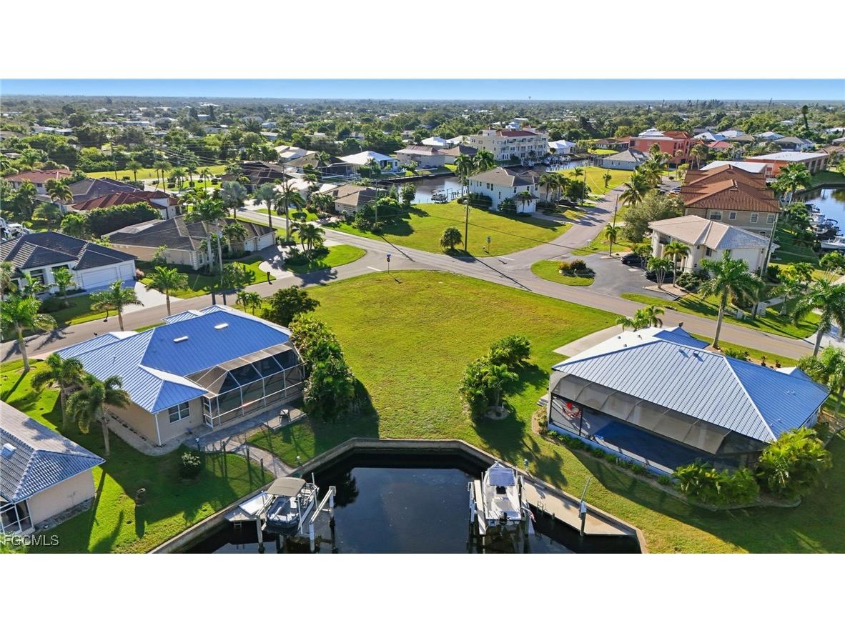 600 Via Tripoli Punta Gorda FL 33950 2025015849 image24