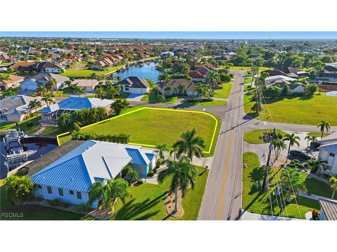 600 Via Tripoli Punta Gorda FL 33950 2025015849 image8