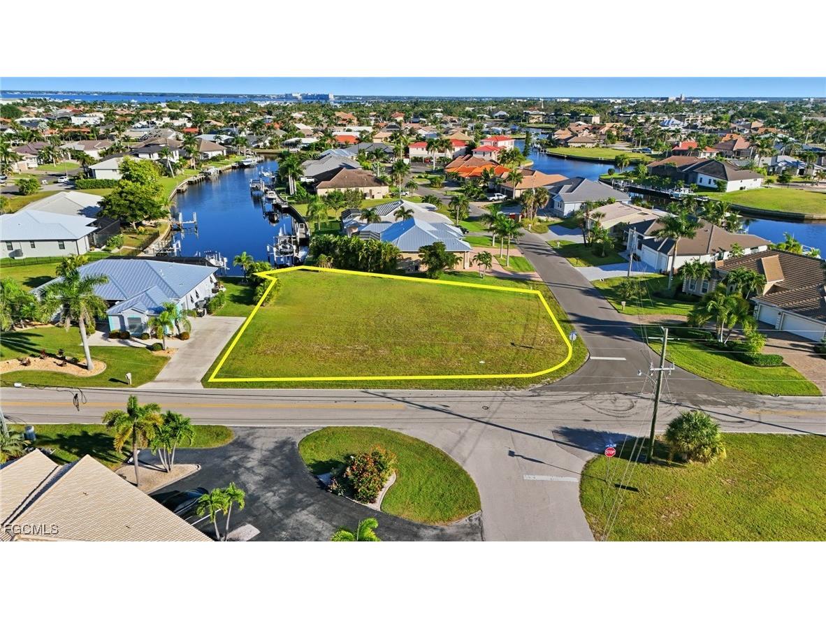600 Via Tripoli Punta Gorda FL 33950 2025015849 image9