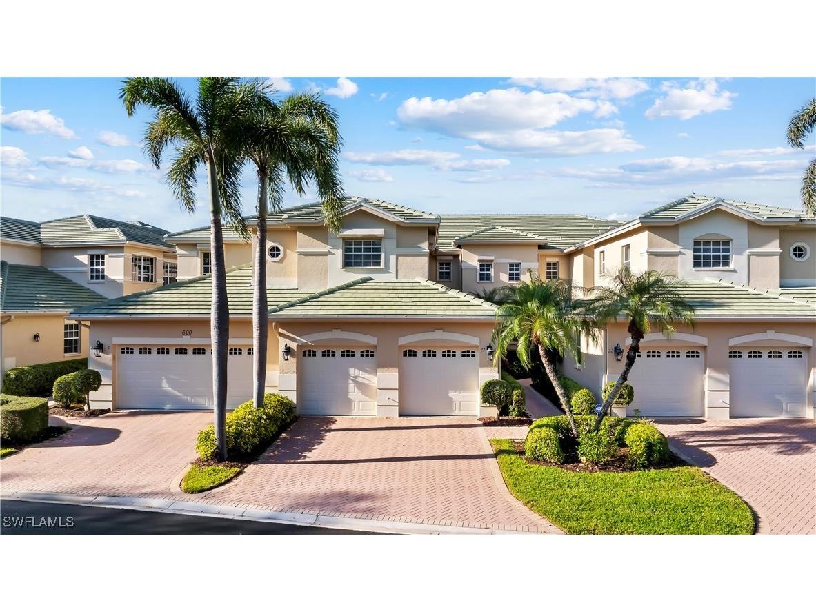 600 Vintage Reserve Lane #22A Naples FL 34119 225019600 image1