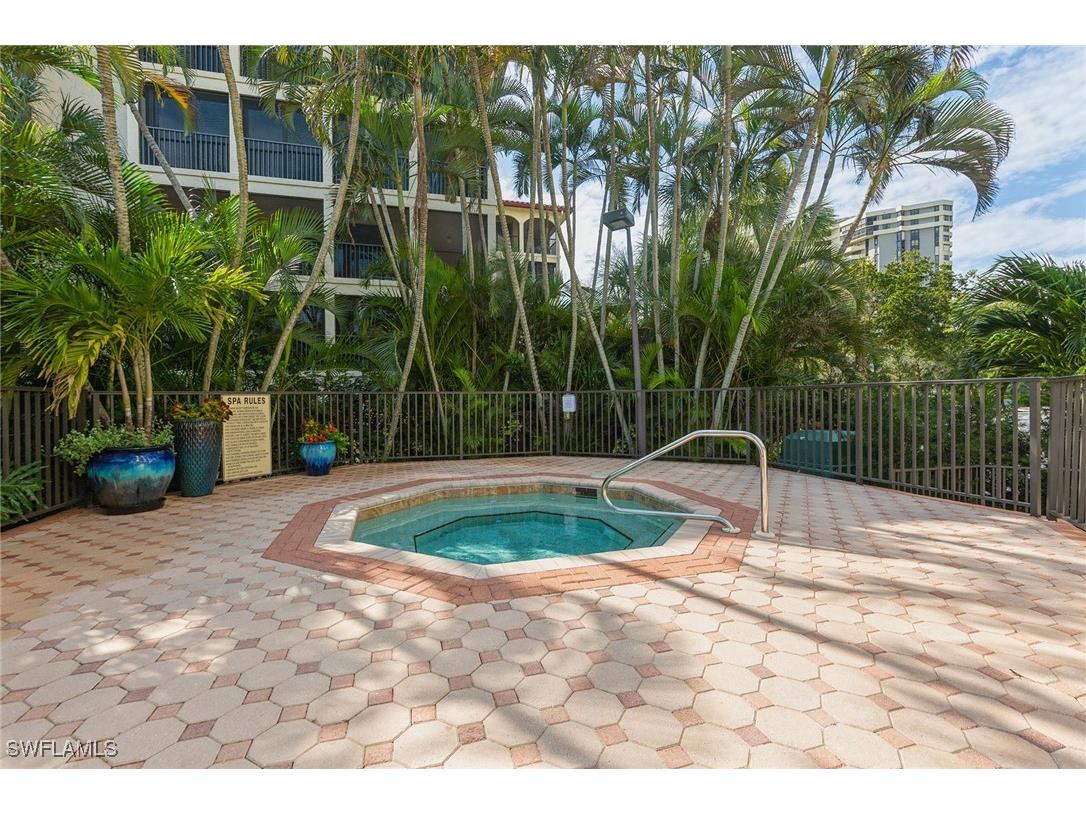 6000 Pelican Bay Boulevard #C-204 Naples FL 34108 225074097 image14