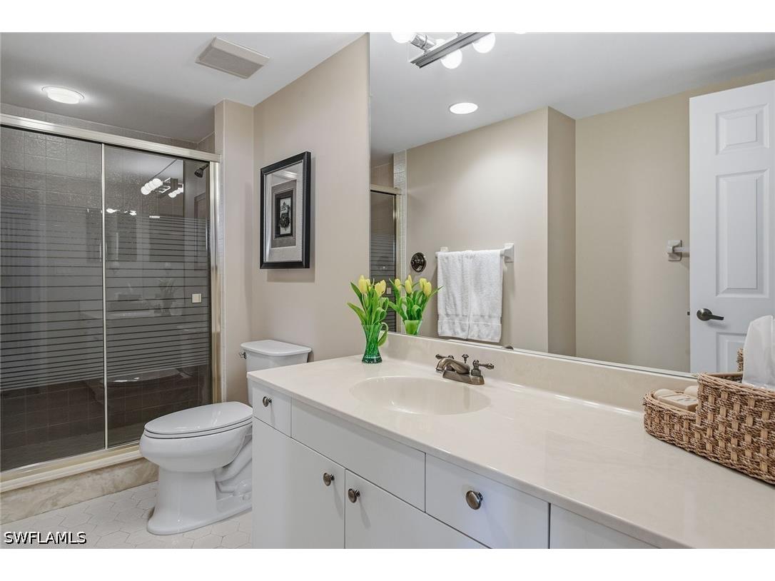 6001 Pelican Bay Boulevard #201 Naples FL 34108 226016372 image23