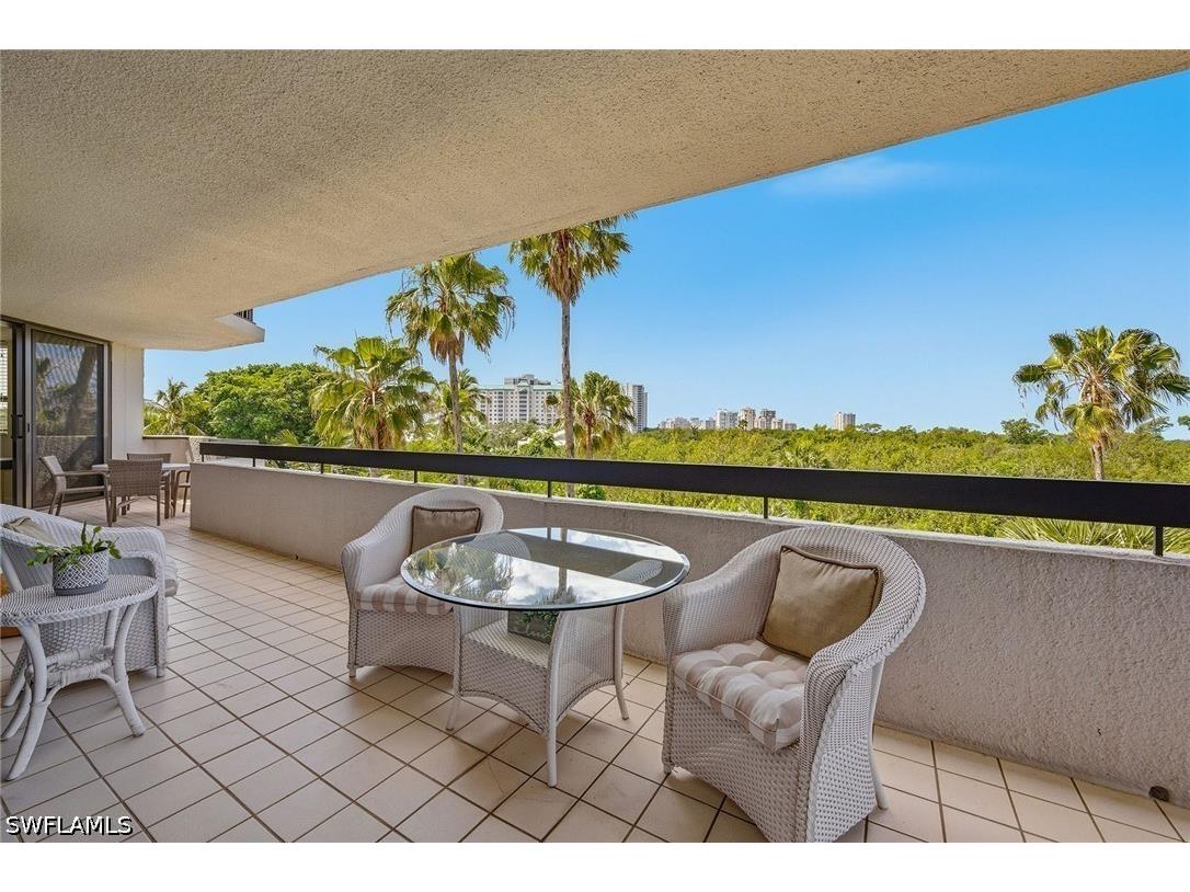 6001 Pelican Bay Boulevard #201 Naples FL 34108 226016372 image25