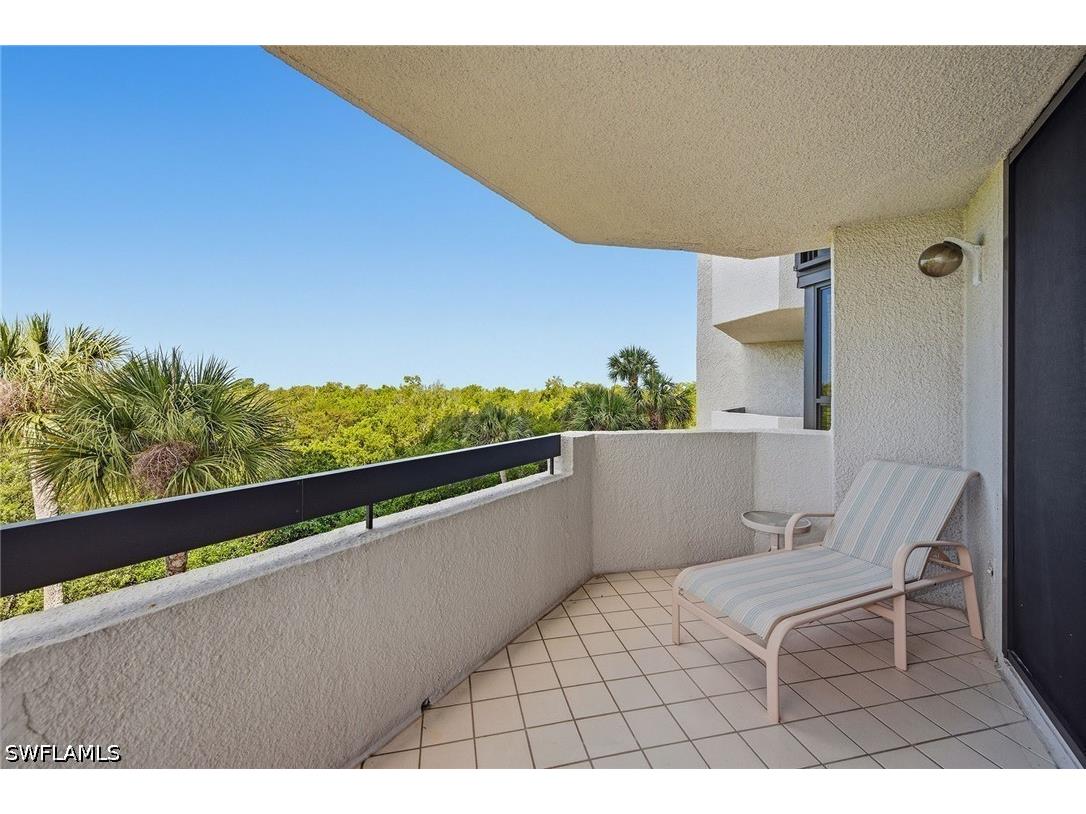 6001 Pelican Bay Boulevard #201 Naples FL 34108 226016372 image27