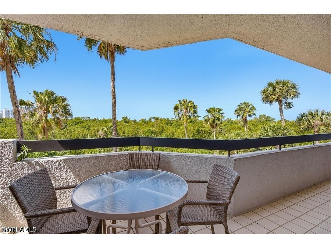 6001 Pelican Bay Boulevard #201 Naples FL 34108 226016372 image28