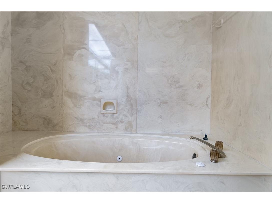 6001 Pelican Bay Boulevard #202 Naples FL 34108 225050686 image13