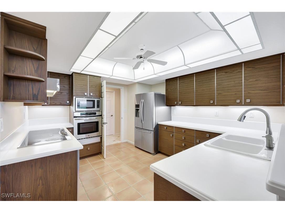 6001 Pelican Bay Boulevard #202 Naples FL 34108 225068081 image12