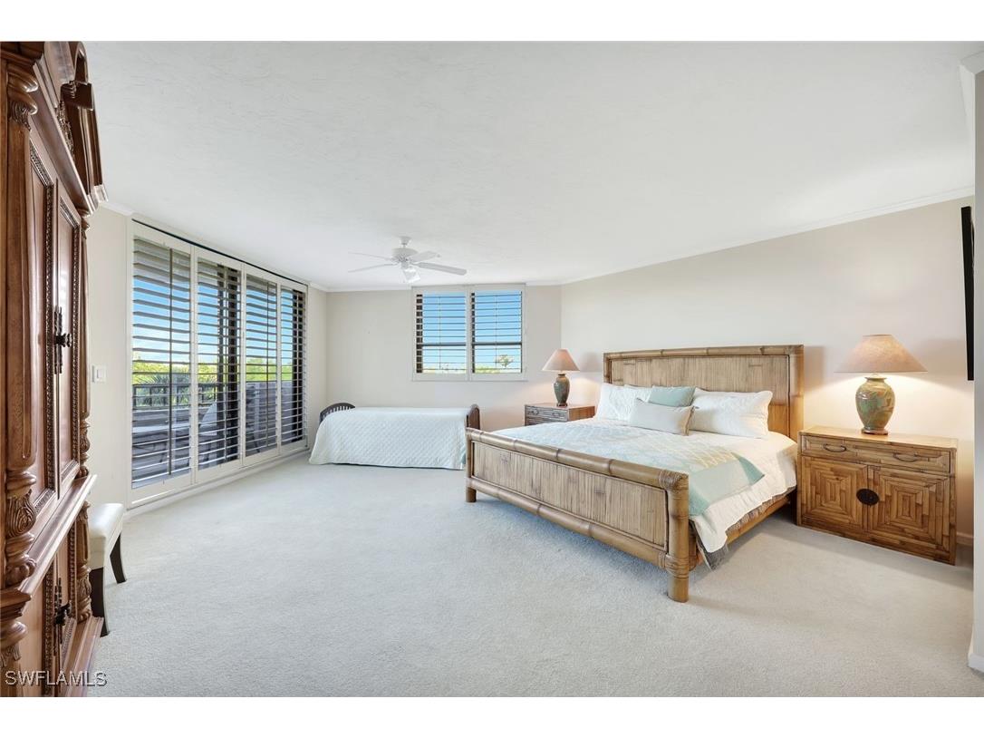 6001 Pelican Bay Boulevard #202 Naples FL 34108 225068081 image16