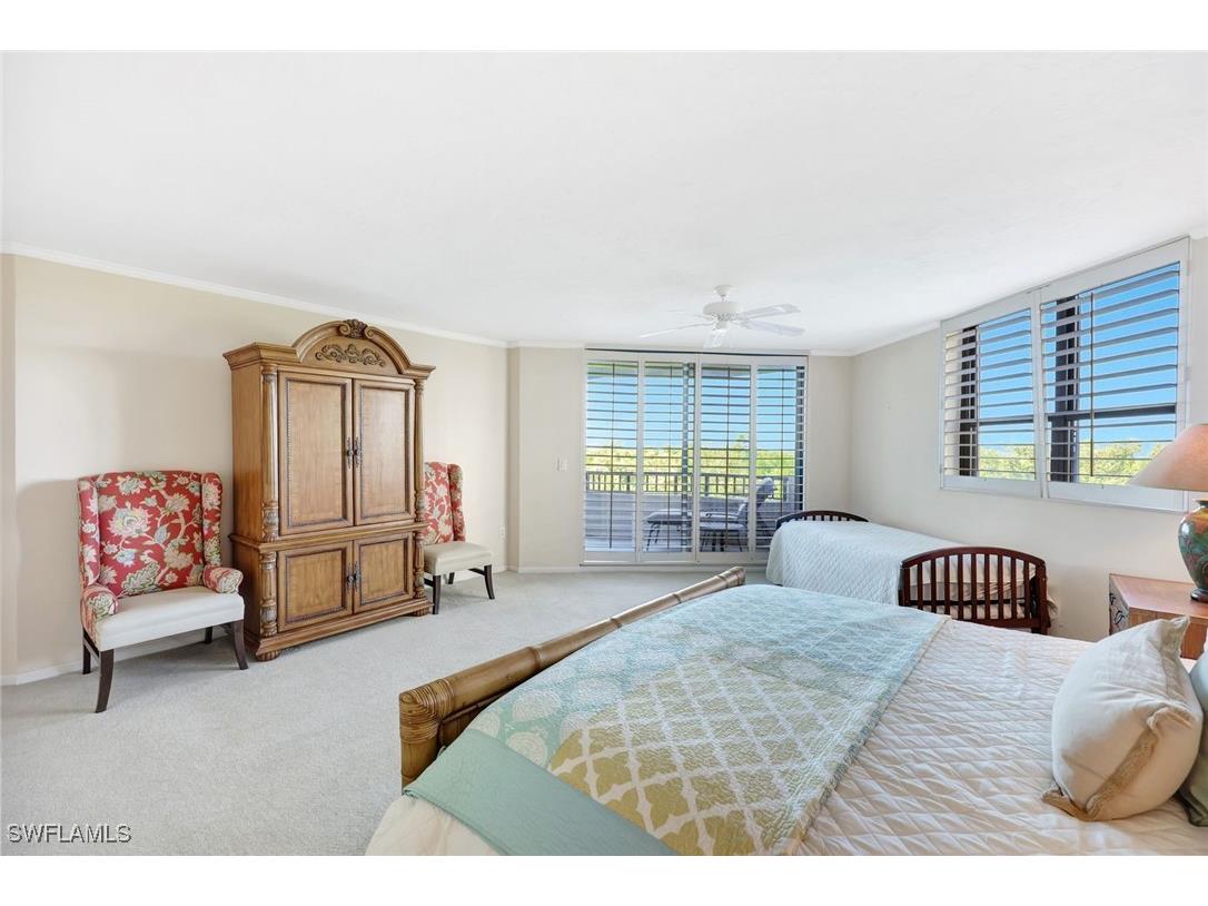 6001 Pelican Bay Boulevard #202 Naples FL 34108 225068081 image17