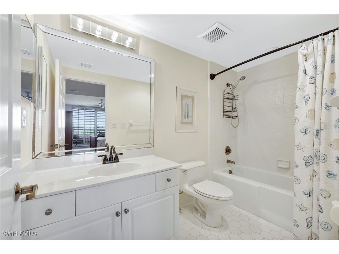 6001 Pelican Bay Boulevard #202 Naples FL 34108 225068081 image23