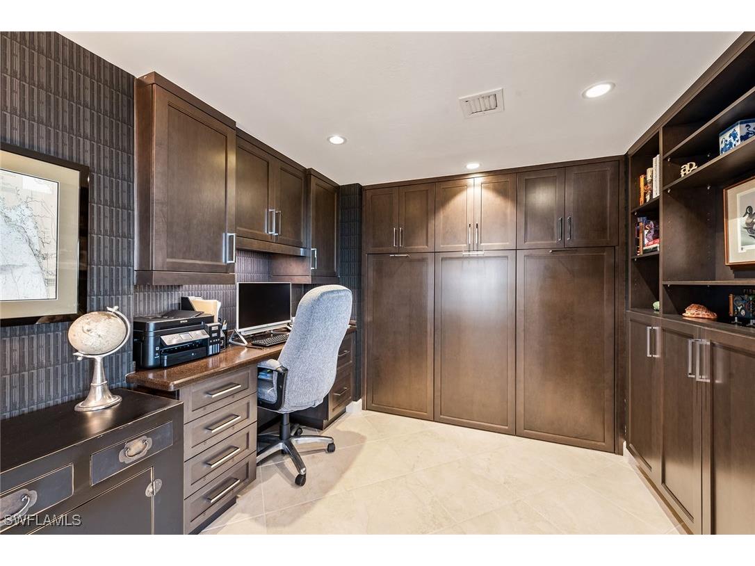 6001 Pelican Bay Boulevard #204 Naples FL 34108 225074845 image19