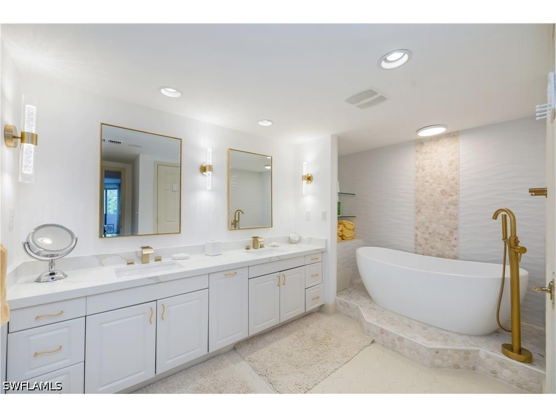6001 Pelican Bay Boulevard #204 Naples FL 34108 226020227 image10