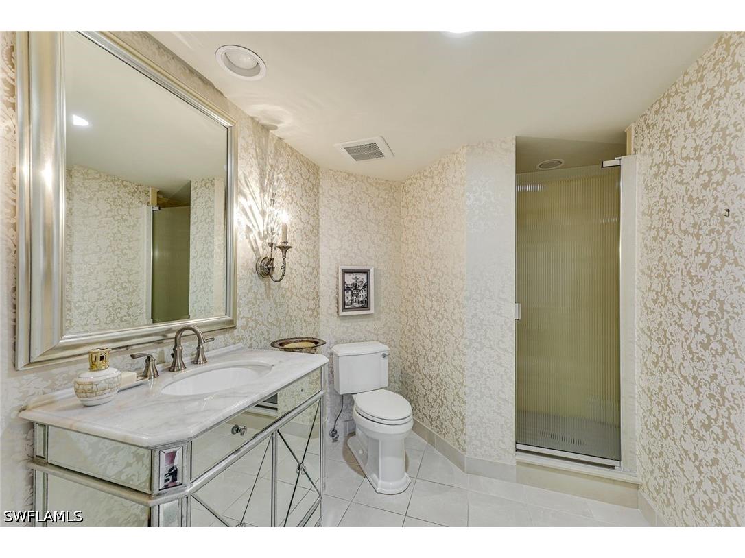 6001 Pelican Bay Boulevard #F Naples FL 34108 226019969 image14