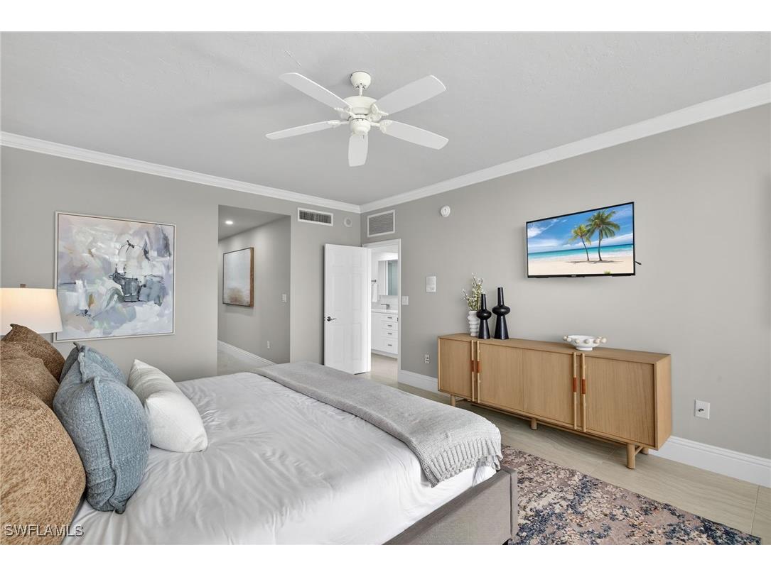 6001 Pelican Bay Boulevard #PENTHOUSE E Naples FL 34108 225083783 image19