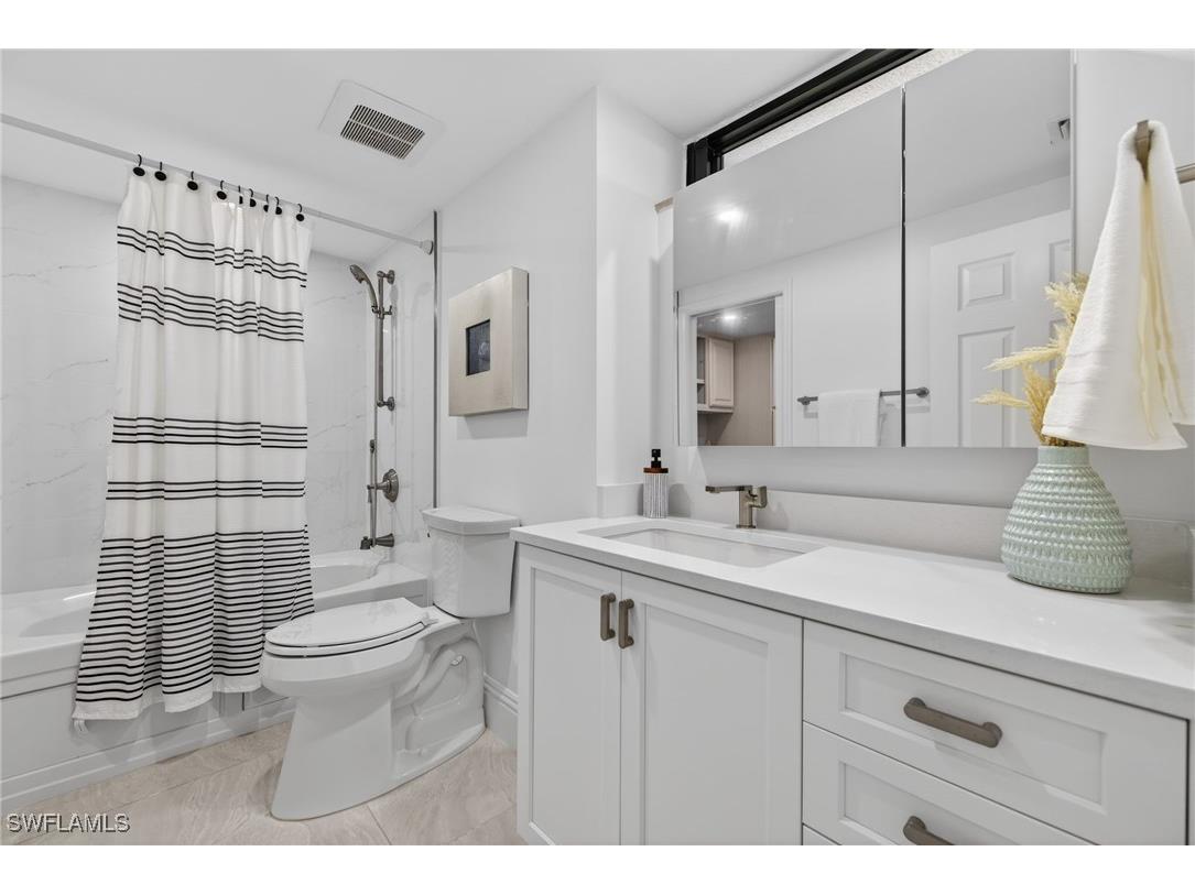 6001 Pelican Bay Boulevard #PENTHOUSE E Naples FL 34108 225083783 image28