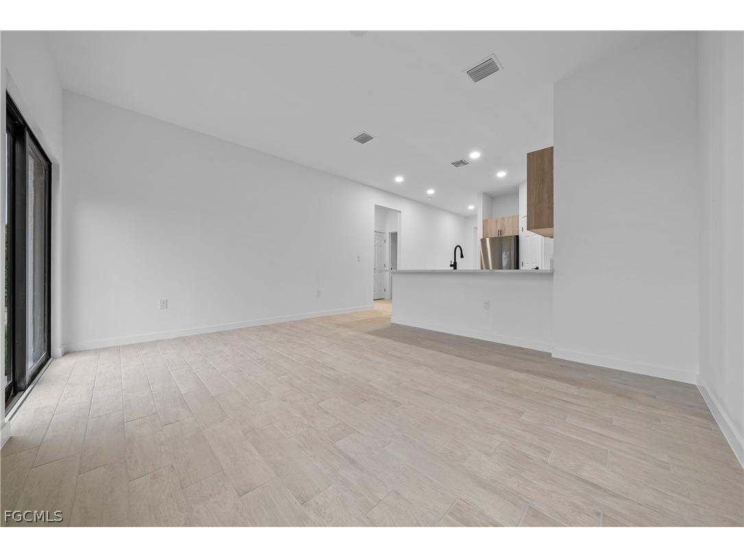 6002 Olive Avenue N Lehigh Acres FL 33971 2026013415 image3