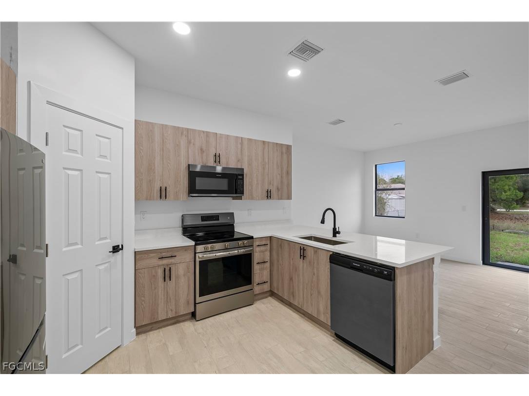 6002 Olive Avenue N Lehigh Acres FL 33971 2026013415 image9