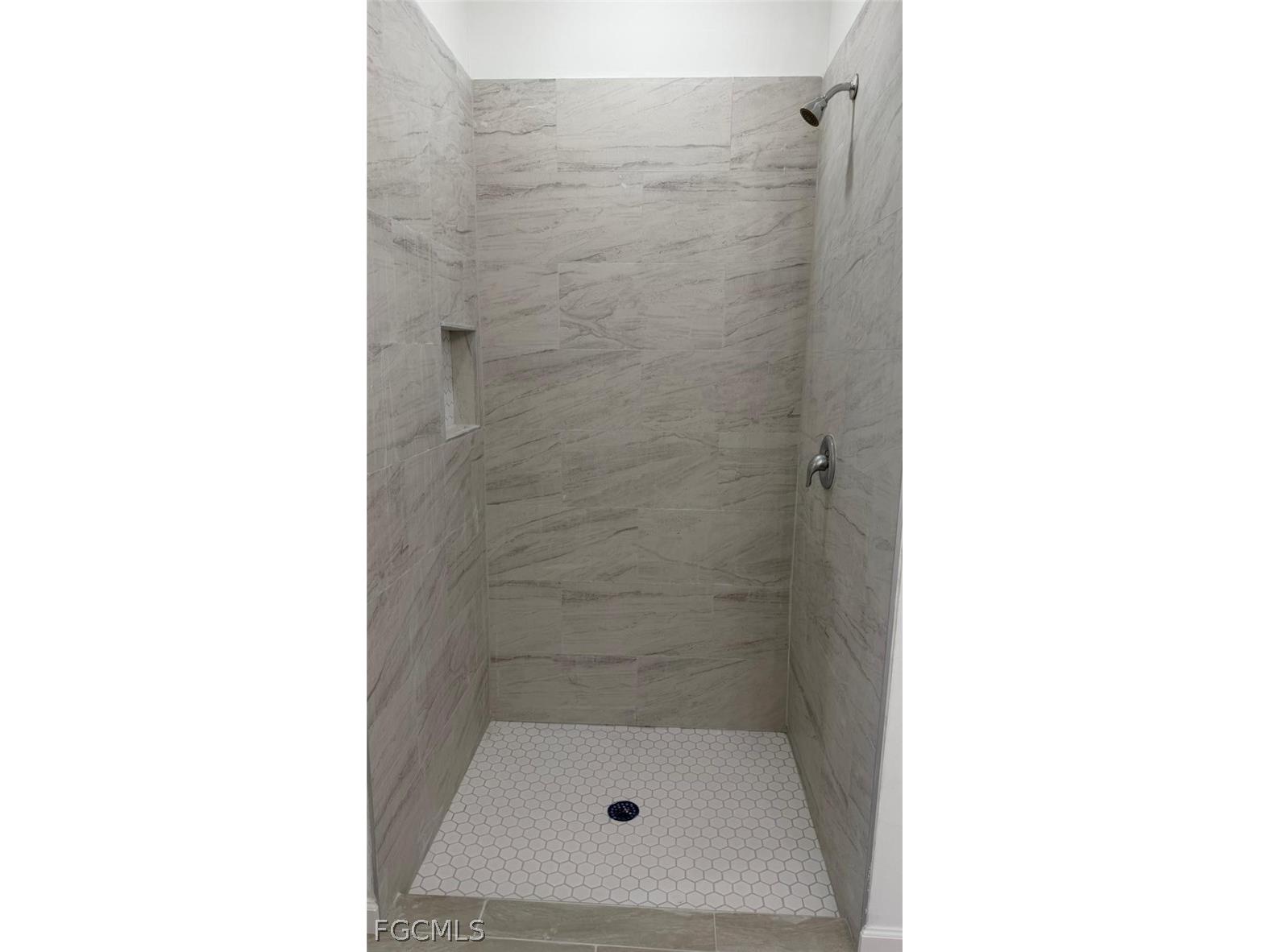 6007 Paula Avenue N Lehigh Acres FL 33971 2026009601 image9