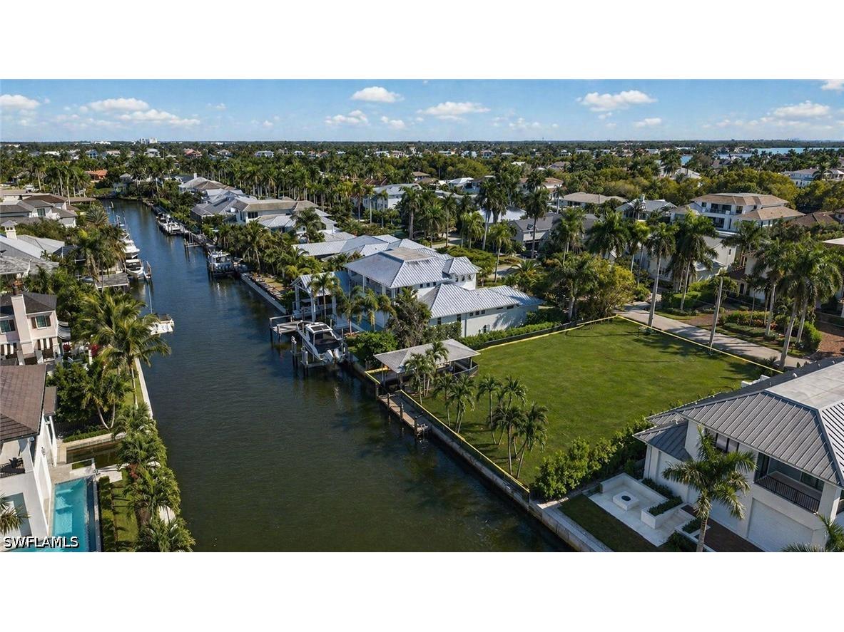 601 17th Avenue S Naples FL 34102 225080474 image1