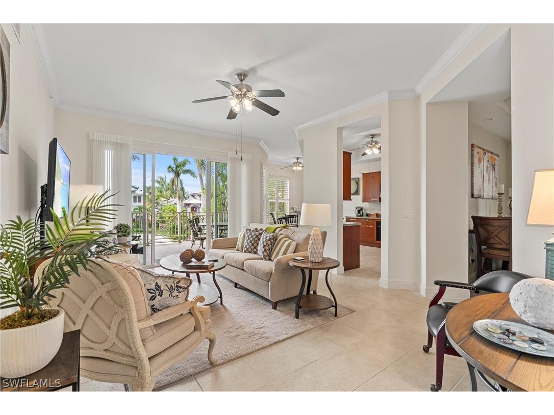 601 7th Avenue S #204 Naples FL 34102 224029910 image1