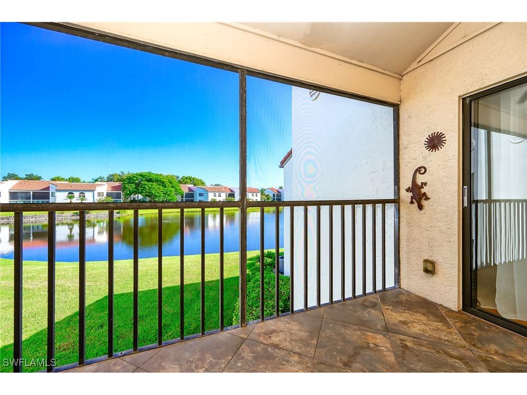 601 Beachwalk Circle #L202 Naples FL 34108 225073072 image1