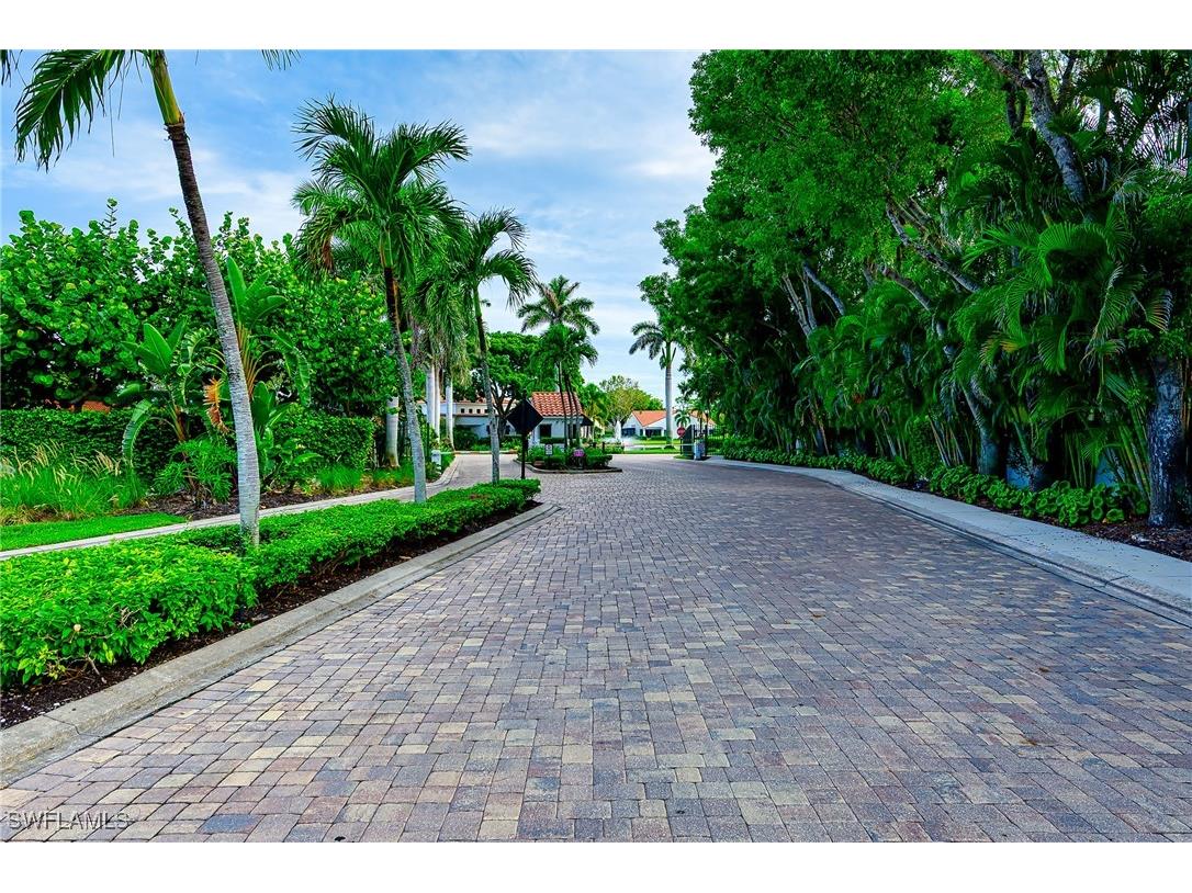 601 Beachwalk Circle #L202 Naples FL 34108 225073072 image25