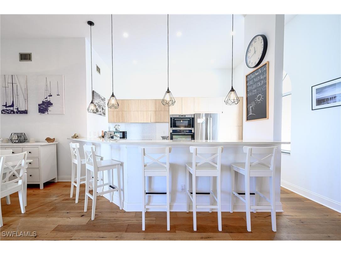 601 Beachwalk Circle #L202 Naples FL 34108 225073072 image7