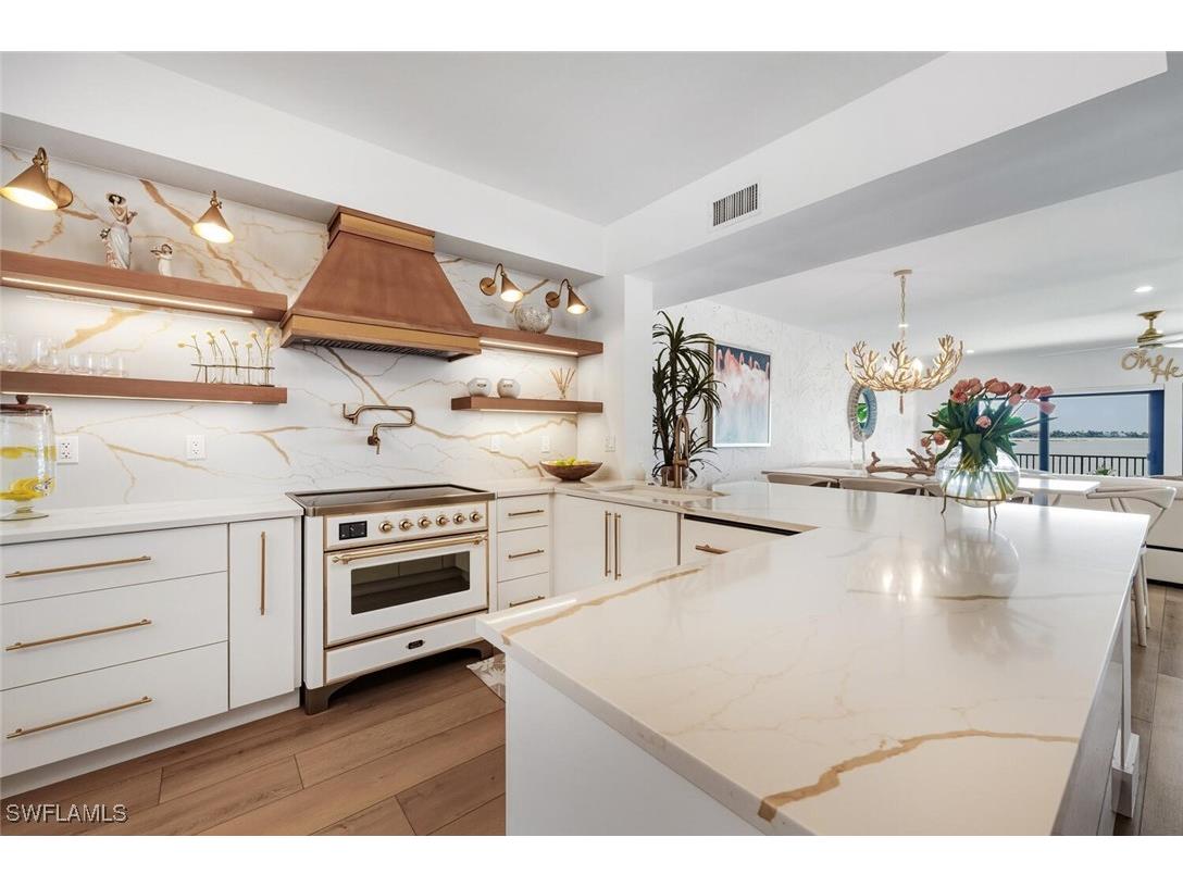 601 La Peninsula Boulevard #601 Naples FL 34113 225083991 image3