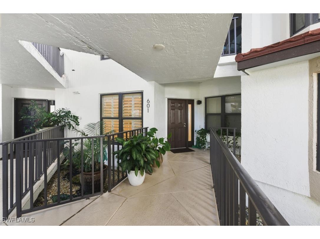 601 La Peninsula Boulevard #601 Naples FL 34113 225083991 image46