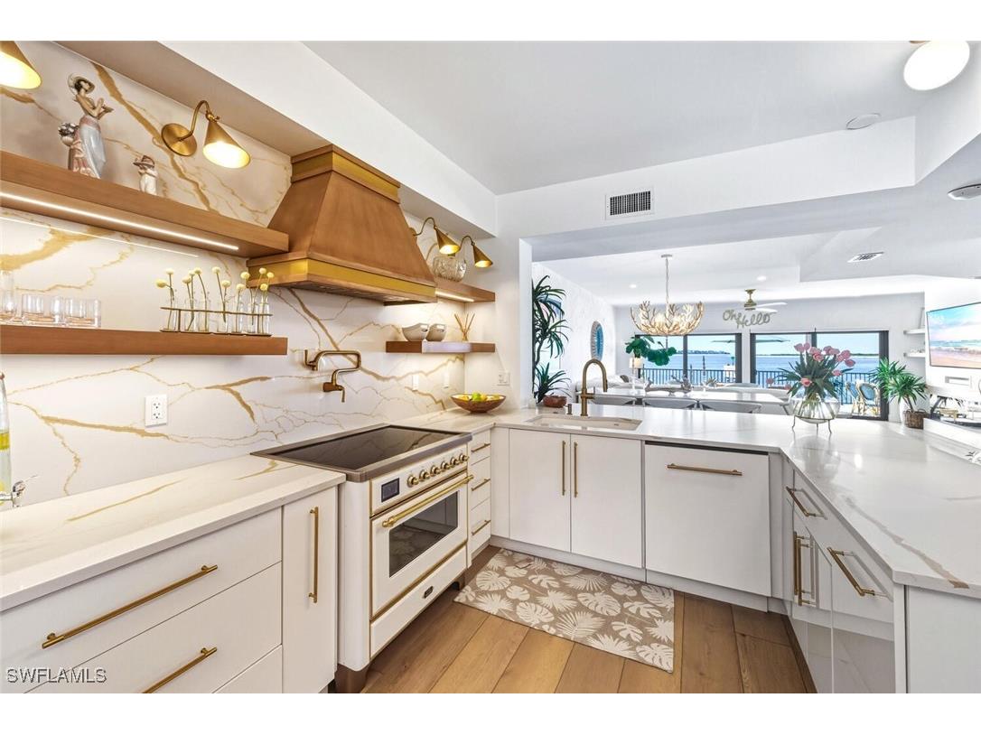 601 La Peninsula Boulevard #601 Naples FL 34113 225083991 image5