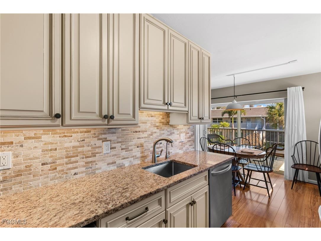 601 Periwinkle Way #C-5 Sanibel FL 33957 2026001029 image18