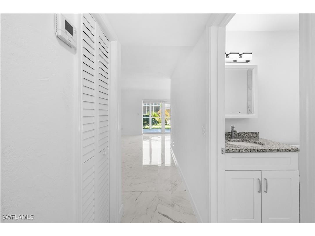 601 Periwinkle Way #D1 Sanibel FL 33957 225056660 image11