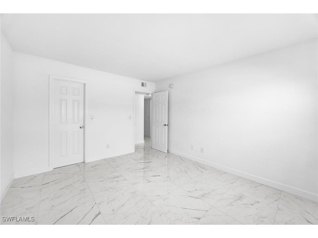 601 Periwinkle Way #D1 Sanibel FL 33957 225056660 image16